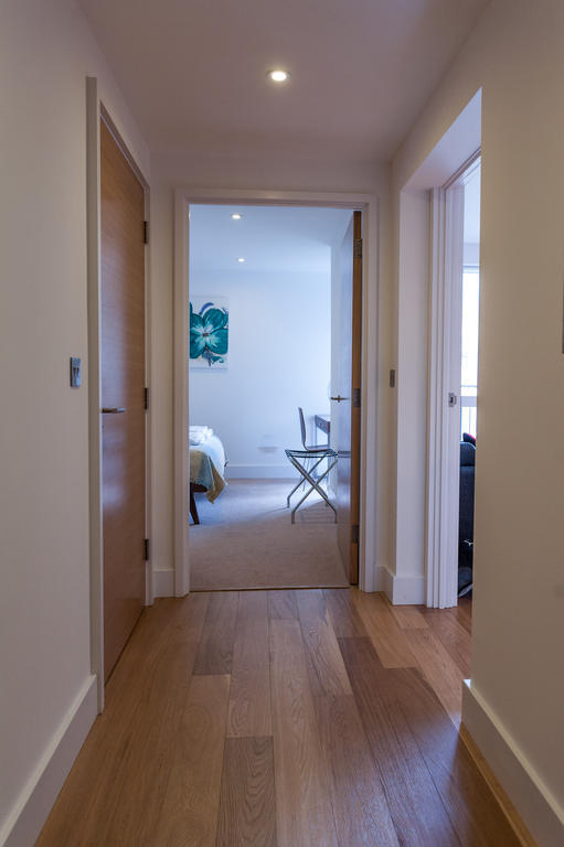 ケンブリッジカムステイ リバーサイドアパートメント 部屋 写真